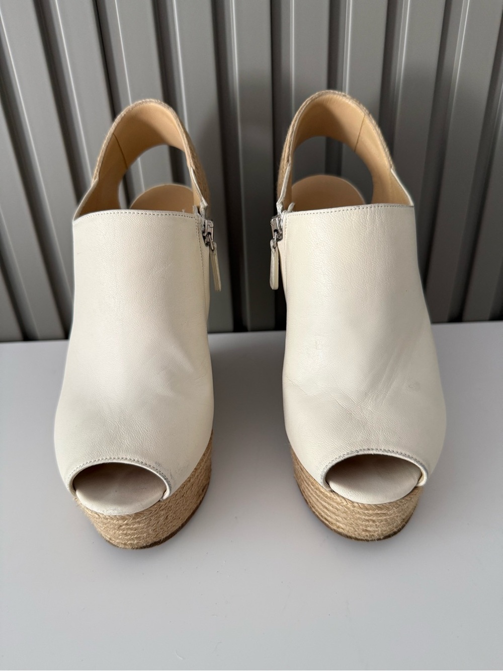 Gucci Off White Leather Peep-Toe Wedge Sandals